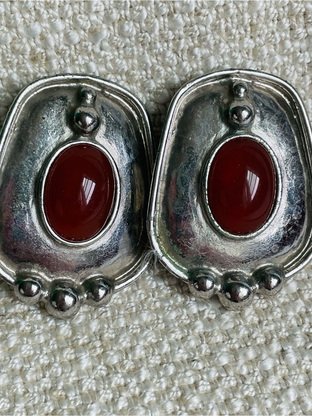 Vintage Etruscan Style Chunky Silvertone Clip-on Earrings 1.5" L